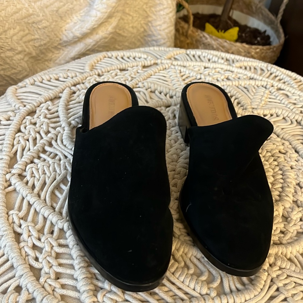 Soludos shoes black size 5 1/2